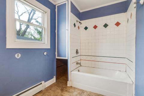 706 Goethe St, Elgin, IL 60123 photo 9