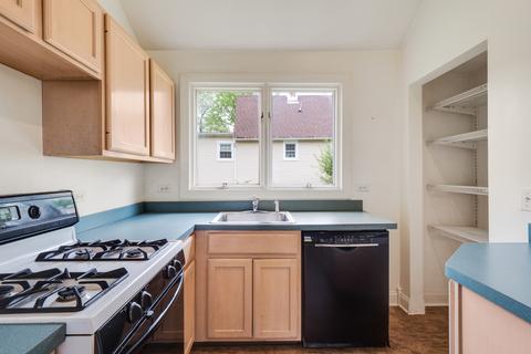 706 Goethe St, Elgin, IL 60123 photo 6