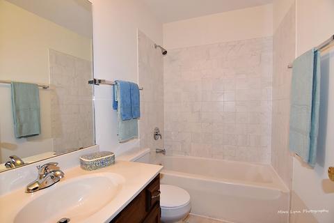 1110 Emerald Dr, Aurora, IL 60506 photo 9