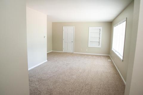 1106 Morgan St, Normal, IL 61761 photo 2