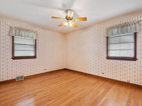 8 Washington St, Glenview, IL 60025 photo 8