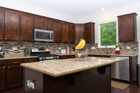 227 Norway Dr, Bartlett, IL 60103 photo 7