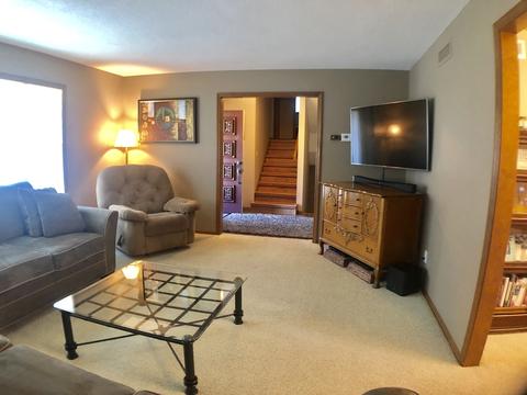 1020 Oakcrest Dr, Rantoul, IL 61866 photo 5