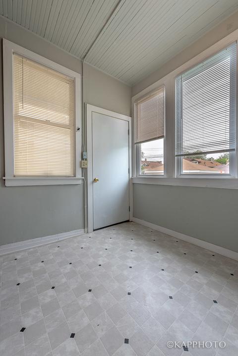 6116 S Artesian Ave, Chicago, IL 60629 photo 10
