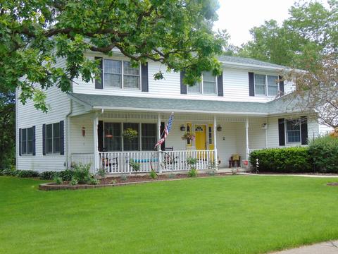 102 Crest View Ct, Minooka, IL 60447 photo 2