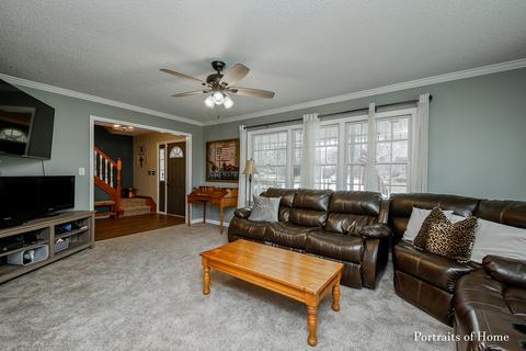 102 Crest View Ct, Minooka, IL 60447 photo 8