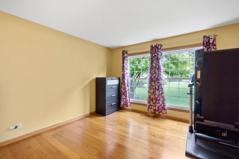 4571 Burnham Dr, Hoffman Estates, IL 60192 photo 7