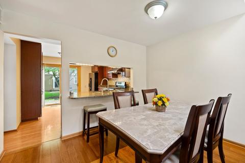 4571 Burnham Dr, Hoffman Estates, IL 60192 photo 3