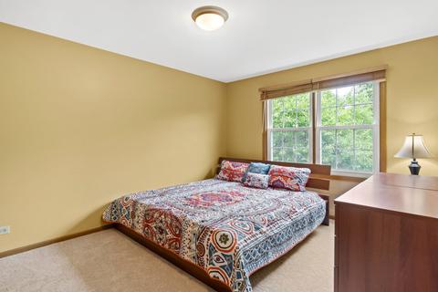 4571 Burnham Dr, Hoffman Estates, IL 60192 photo 12