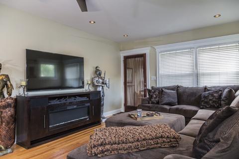 112 N Berteau Ave, Bartlett, IL 60103 photo 5