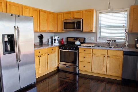 1070 Huron Ct, Elgin, IL 60120 photo 7