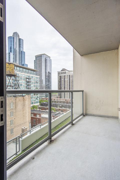 100 E 14th St #810, Chicago, IL 60605 photo 18