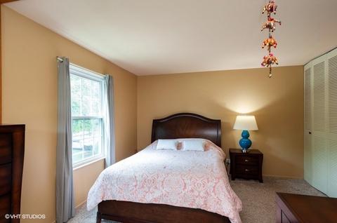 16 Timber Ter, Cary, IL 60013 photo 6