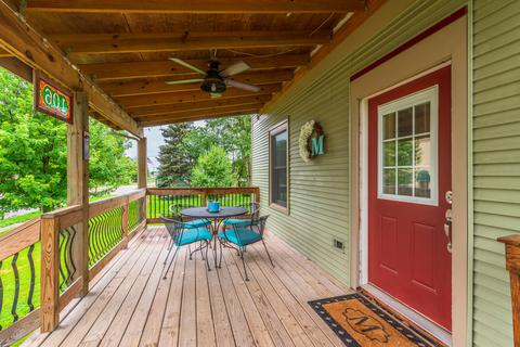 106 E Main St, Downs, IL 61736 photo 2