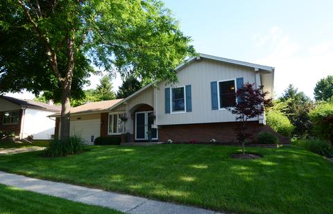 2000 Murcer Ln, Elgin, IL 60123 photo 1