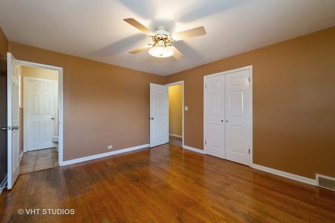 1911 Shepherd Dr, Des Plaines, IL 60018 photo 9