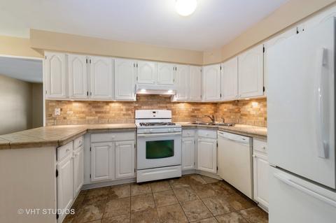 1911 Shepherd Dr, Des Plaines, IL 60018 photo 7