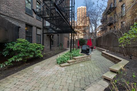 20 E Cedar St #6B, Chicago, IL 60611 photo 23