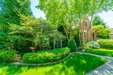 10819 S Artesian Ave, Chicago, IL 60655 photo 3