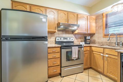 10819 S Artesian Ave, Chicago, IL 60655 photo 8