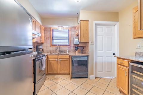 10819 S Artesian Ave, Chicago, IL 60655 photo 7
