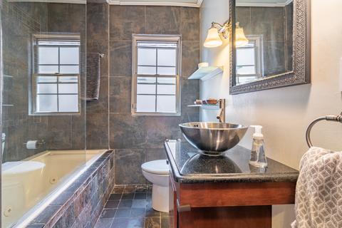 10819 S Artesian Ave, Chicago, IL 60655 photo 12