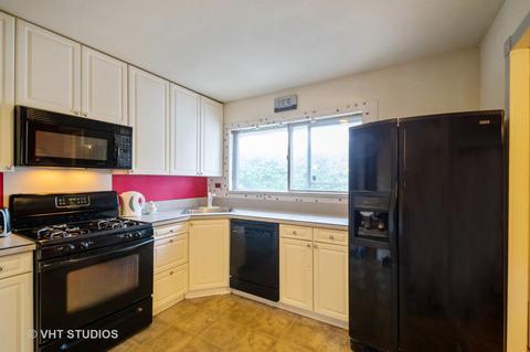 528 Cherry Ln, Glenview, IL 60025 photo 3
