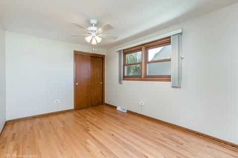 7726 Mcvicker Ave, Burbank, IL 60459 photo 11