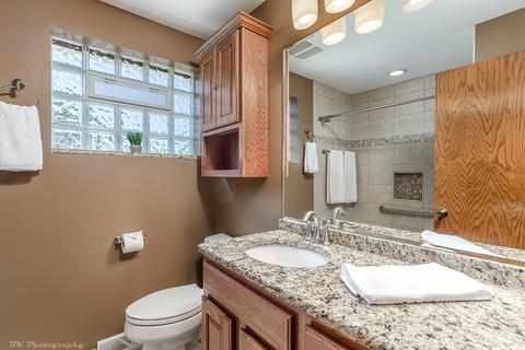 7726 Mcvicker Ave, Burbank, IL 60459 photo 10