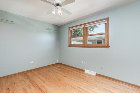 7726 Mcvicker Ave, Burbank, IL 60459 photo 12