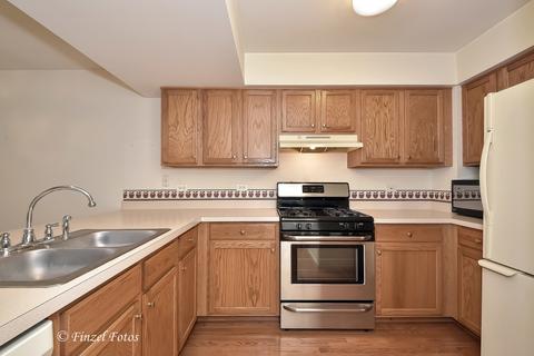 3145 Cypress Ct, Mchenry, IL 60051 photo 2