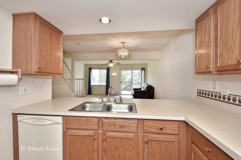 3145 Cypress Ct, Mchenry, IL 60051 photo 3