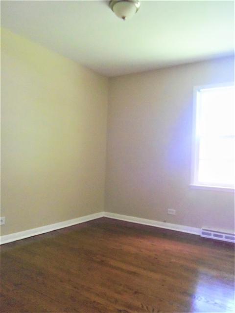 1318 Dakota Dr, Elgin, IL 60120 photo 10