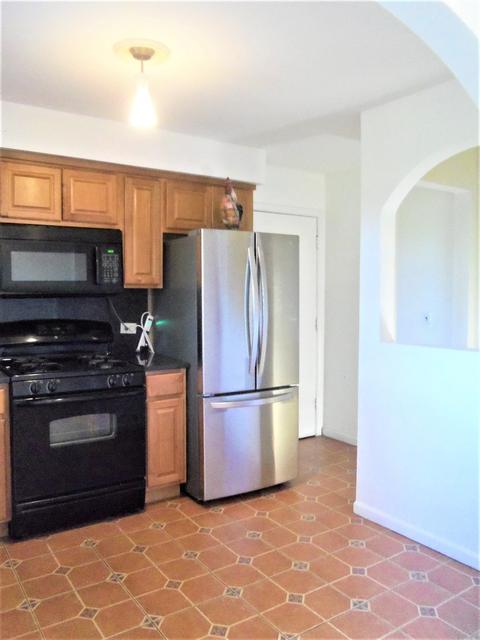 1318 Dakota Dr, Elgin, IL 60120 photo 4