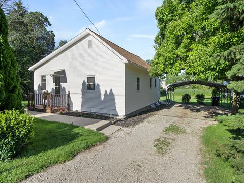 1608 Bunn St, Bloomington, IL 61701 photo 1