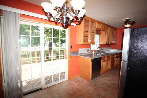 455 S Curtis Ave, Kankakee, IL 60901 photo 4