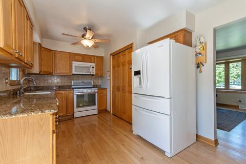 1197 Princeton Dr, Bartlett, IL 60103 photo 3