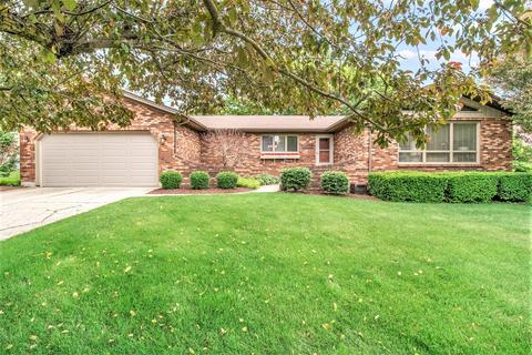 32 Greenridge Rd, Elgin, IL 60120 photo 1