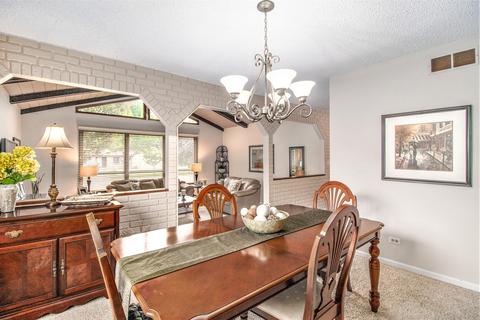 32 Greenridge Rd, Elgin, IL 60120 photo 10