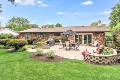 32 Greenridge Rd, Elgin, IL 60120 photo 2