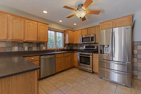 2204 Inez Ln, Normal, IL 61761 photo 3