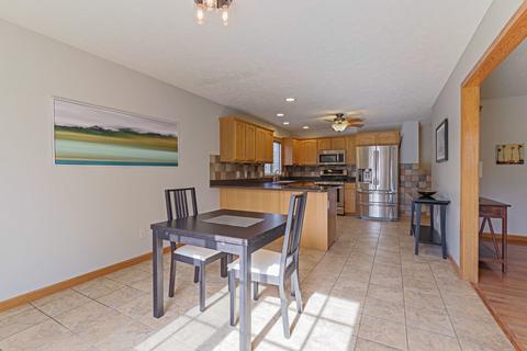 2204 Inez Ln, Normal, IL 61761 photo 9