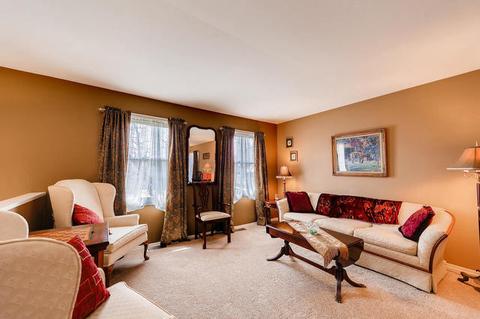 1465 Meyer Rd, Hoffman Estates, IL 60169 photo 5