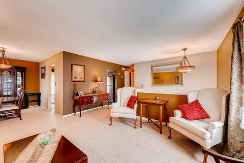 1465 Meyer Rd, Hoffman Estates, IL 60169 photo 6