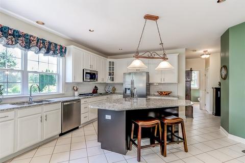 1525 Bridle Ln, Bartlett, IL 60103 photo 15