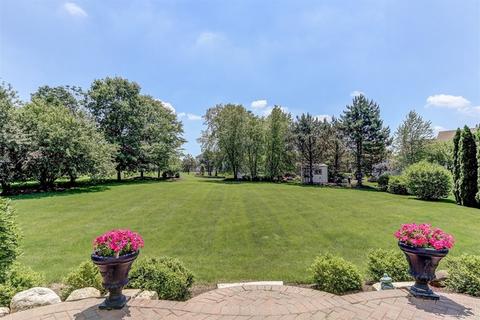 1525 Bridle Ln, Bartlett, IL 60103 photo 2