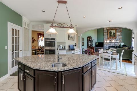 1525 Bridle Ln, Bartlett, IL 60103 photo 18