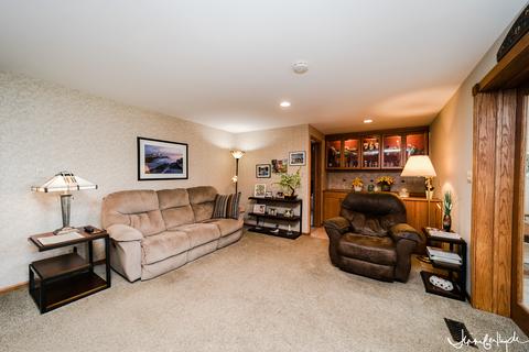 415 Michael Ct, Des Plaines, IL 60016 photo 14