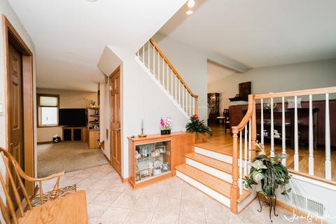 415 Michael Ct, Des Plaines, IL 60016 photo 8