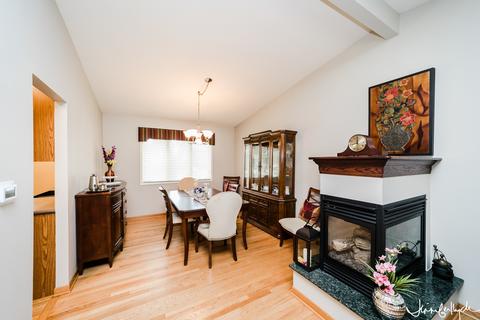 415 Michael Ct, Des Plaines, IL 60016 photo 11